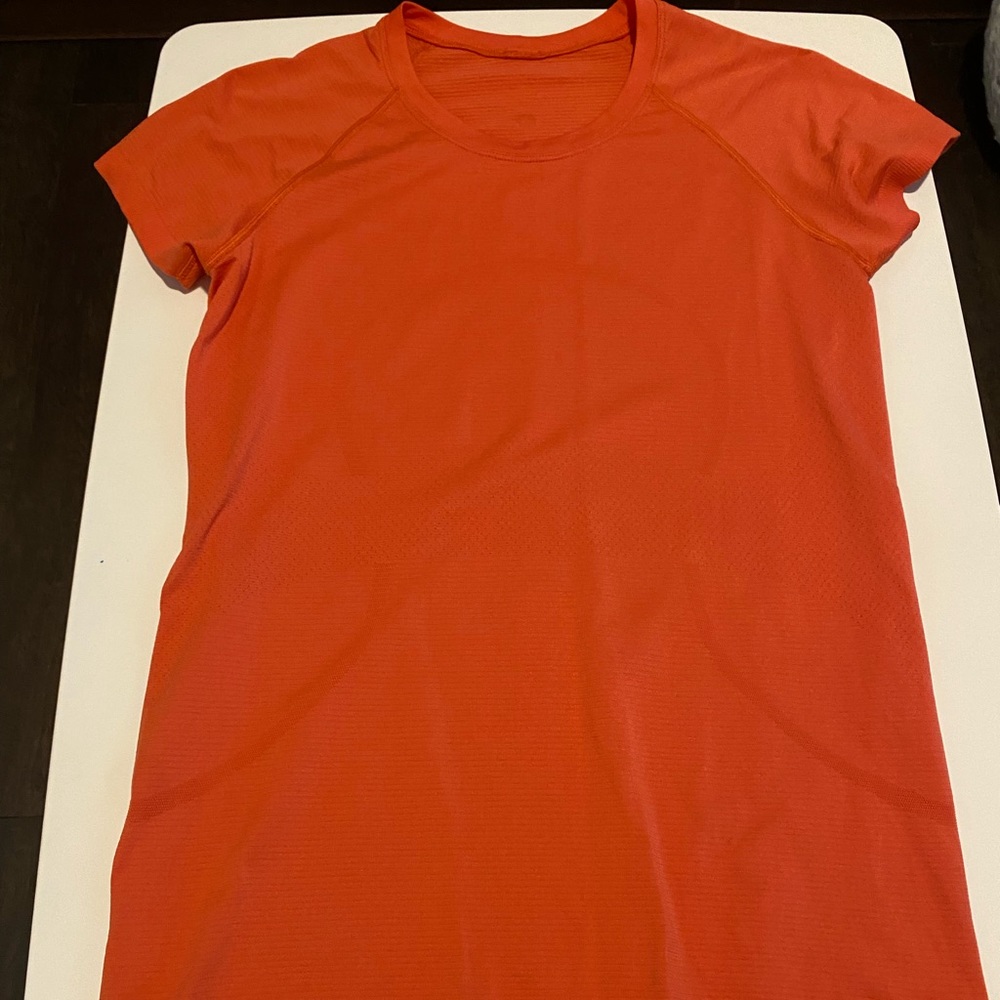 Lululemon Swiftly Tech Top